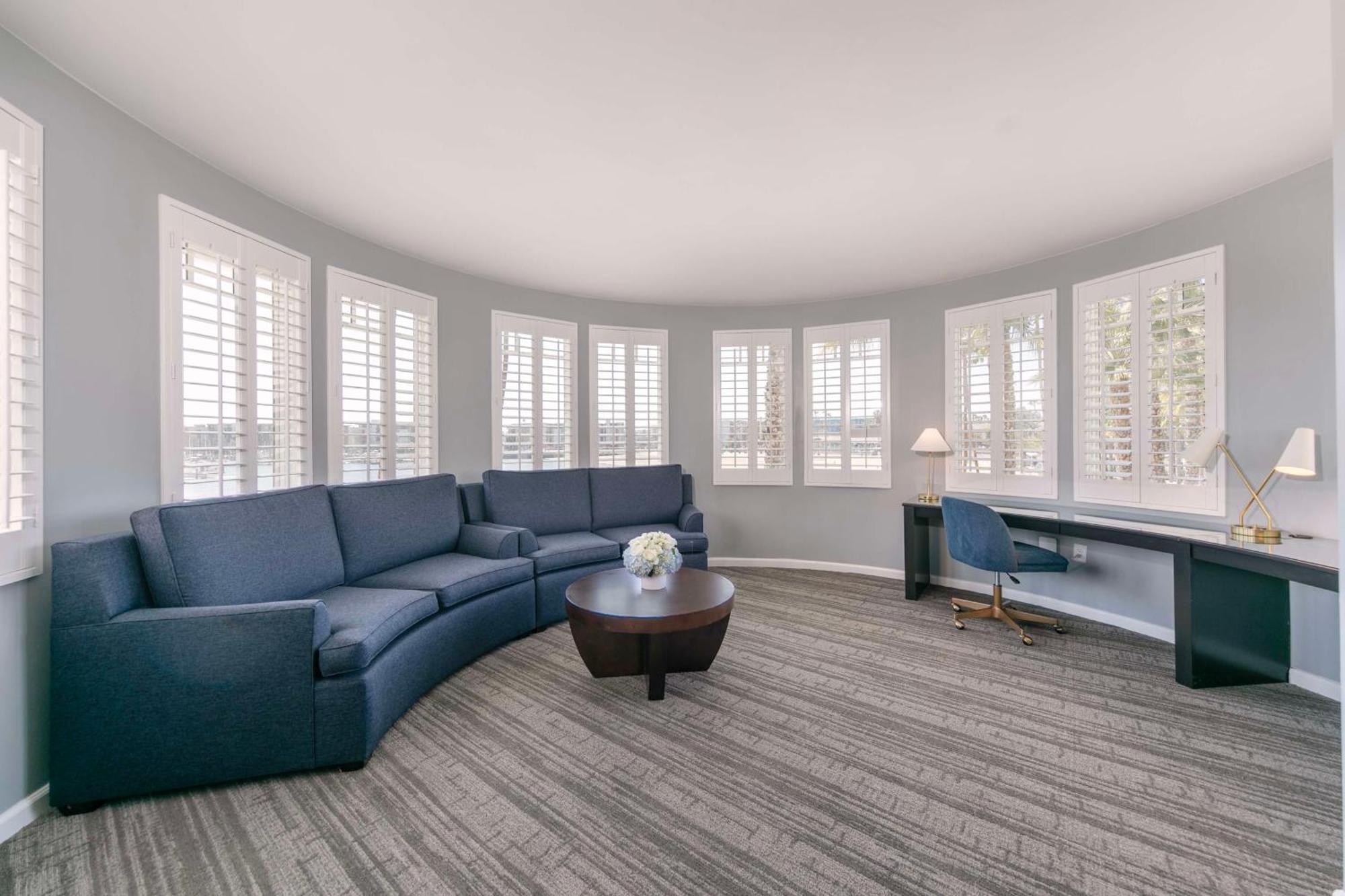 Hotel Jamaica Bay Marina Del Rey Tapestry Collection By Hilton 4*