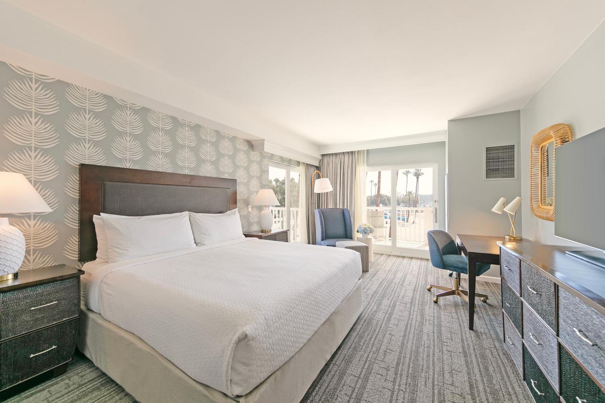 Jamaica Bay Marina Del Rey Tapestry Collection By Hilton